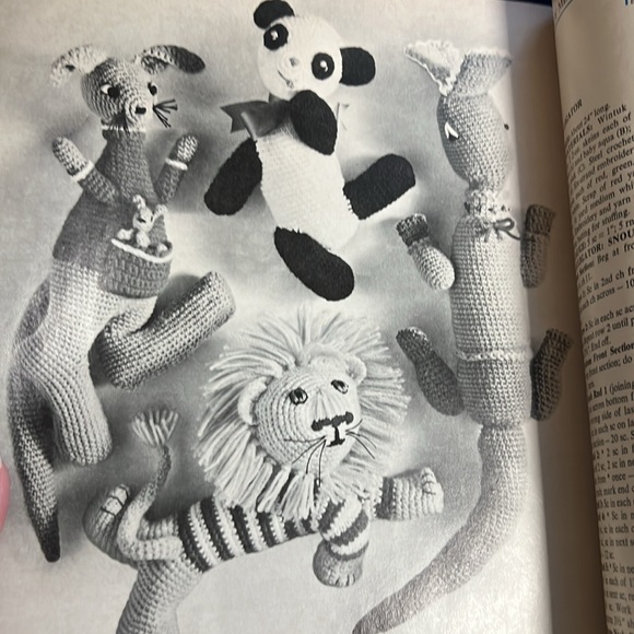 McCall’s Step by Step Crochet Lessons for Beginners #4 Book - January 1, 1970 - Picture 9 of 11